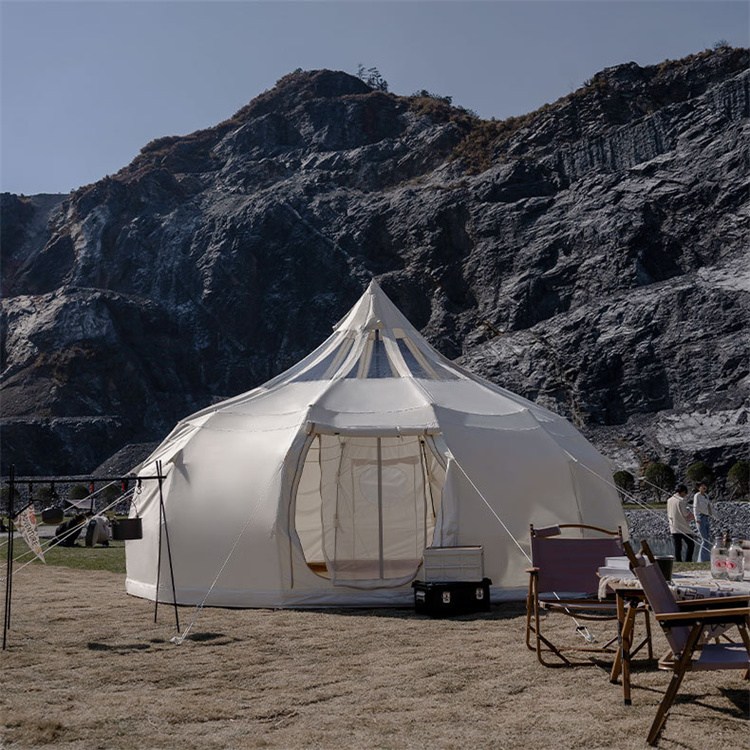 Lều chuông vải ngoài trời YMOUTDOOR mang lại lợi thế gì cho hoạt động kinh doanh Glamping?